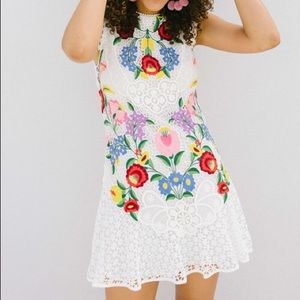 Saylor Floral Lace Dress size small